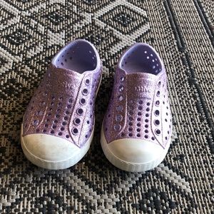 NATIVES PURPLE SPARKLE SIZE C5.